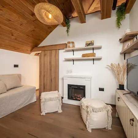 Appartamento Gurgulyat View - 1 Bedroom Loft *